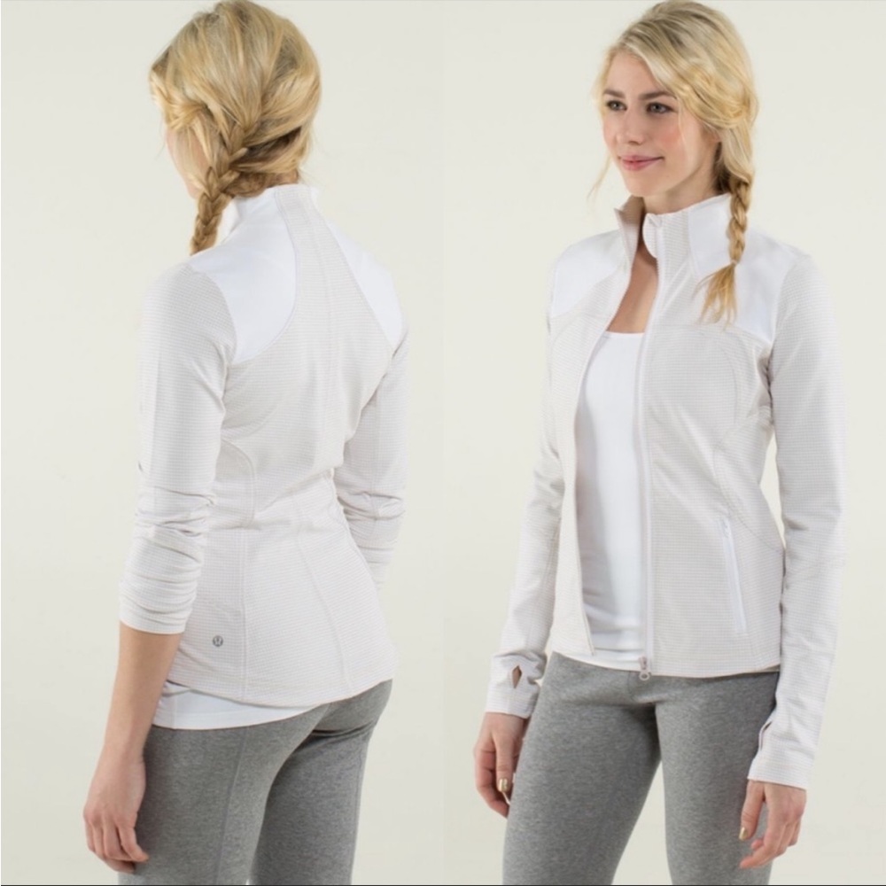 ❤️LULULEMON FORME JACKET-DUNE/WHITE-10❤️